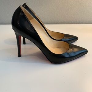 Christian Louboutin Black Leather Pigalle 100 Follies Heels or Pumps Size 39.5